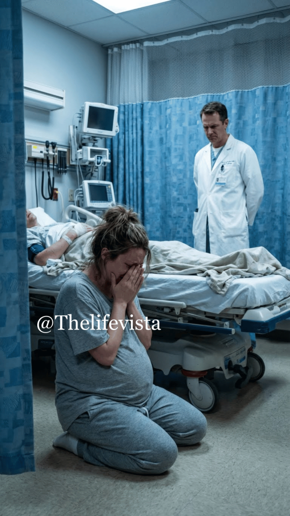 Egy terhes feleség hívást kapott a rendőrségtől: “A férjed kórházban van. Egy másik nővel találták meg.” Amikor megérkezett, az orvos halkan figyelmeztetett: “Asszonyom, amit most látni fog, az megdöbbent.” Elhúzta a függönyt—és ő térdre rogyott. Aztán közelebb hajolt, és suttogta: “Van még valami, amit tudnod kell.”